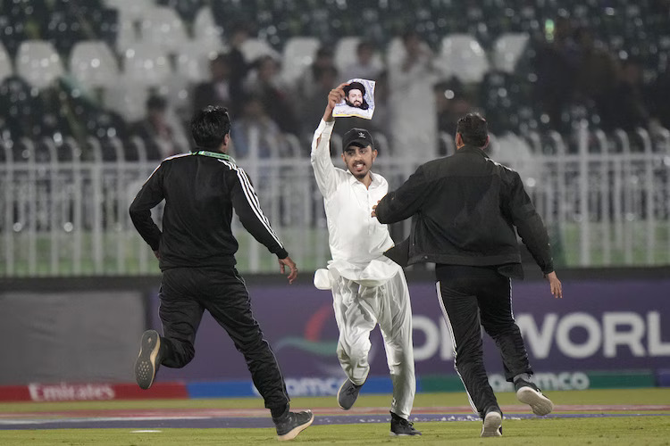 Fan Intrudes BAN V NZ Match In ICC Champions Trophy 2025, PCB takes this step
