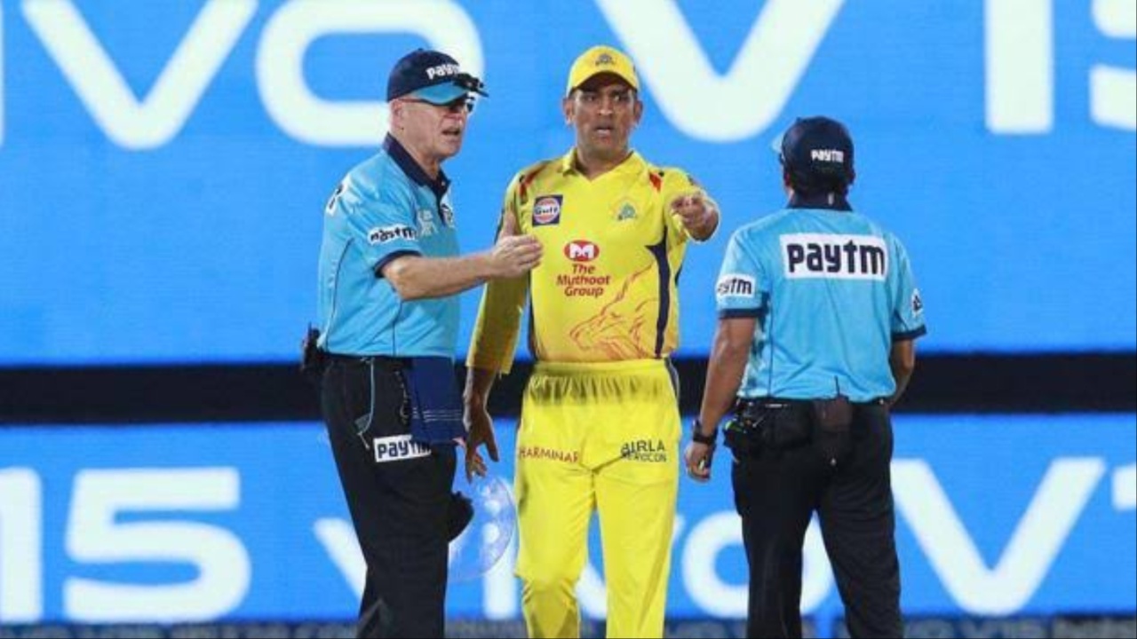 MS Dhoni and umpires in the IPL.