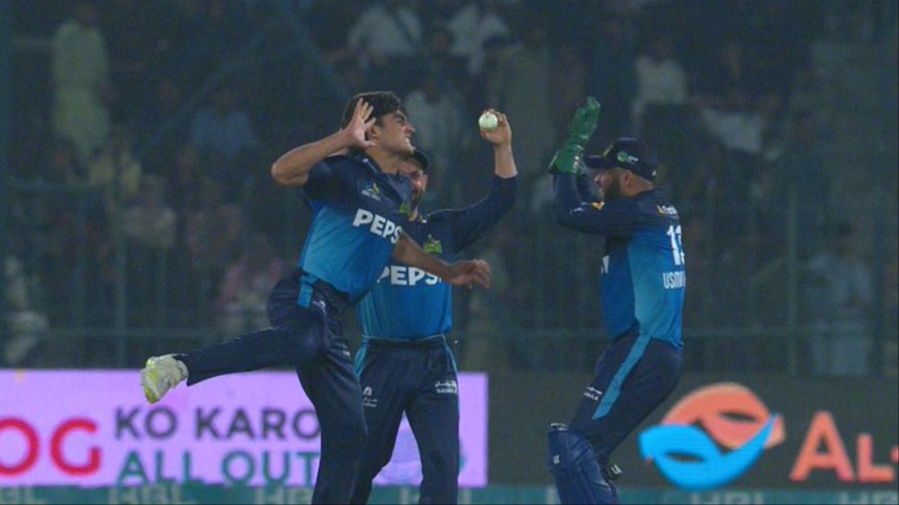 Ubaid Shah and Usman Khan in PSL 2025 clash.