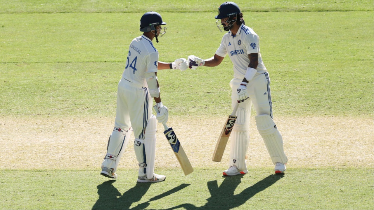 India's Yashasvi Jaiswal and KL Rahul.