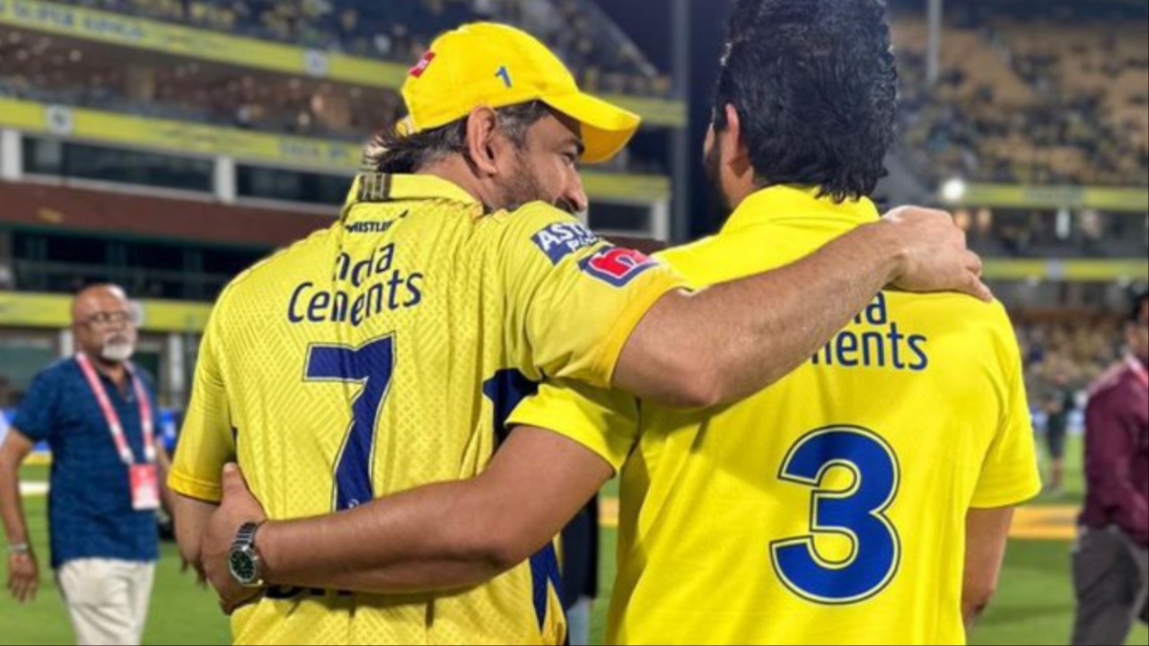 MS Dhoni and Suresh Raina.